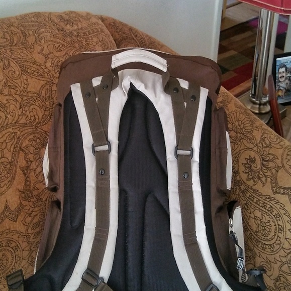 billabong surftrek lowers 40l backpack